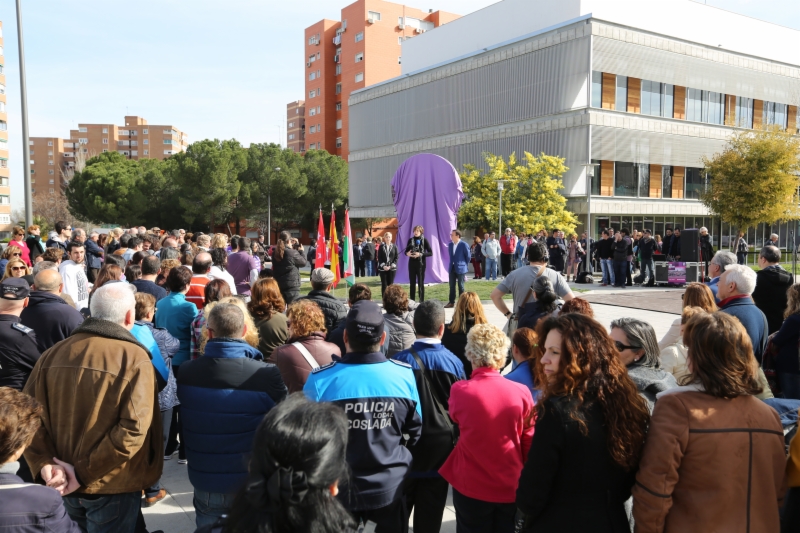 inauguracion-escultura-igualdad81