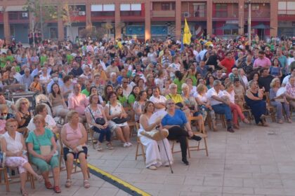 Aspecto de la Plaza Mayor durante el Pregón de las Fiestas de Coslada 2022